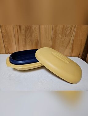 Tupperware 3 Piece Rice Vegetable Steamer in Harvest Gold #1273-5. Vintage